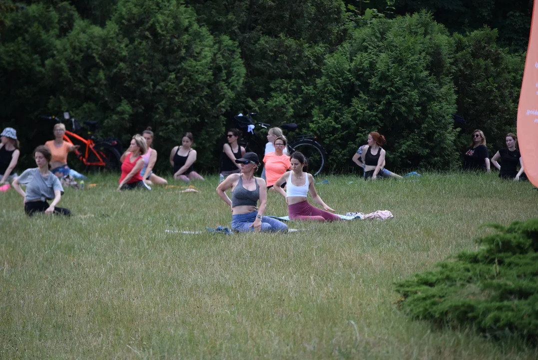 Joga w Parku Poniatowskiego