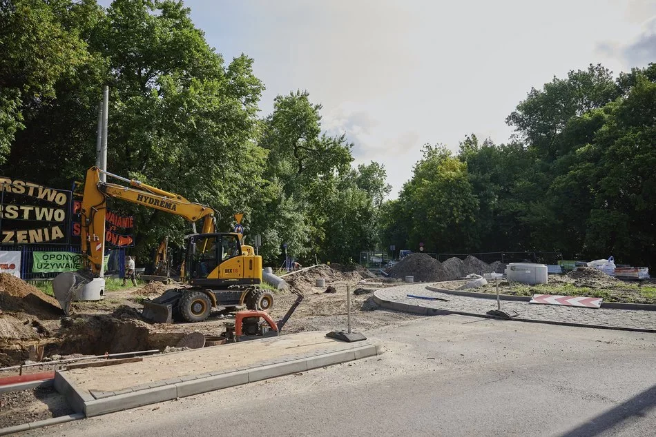 Kolejny etap przebudowy ulicy Krakowskiej. Zmiany dla kierowców i autobusów MPK Łódź - Zdjęcie główne