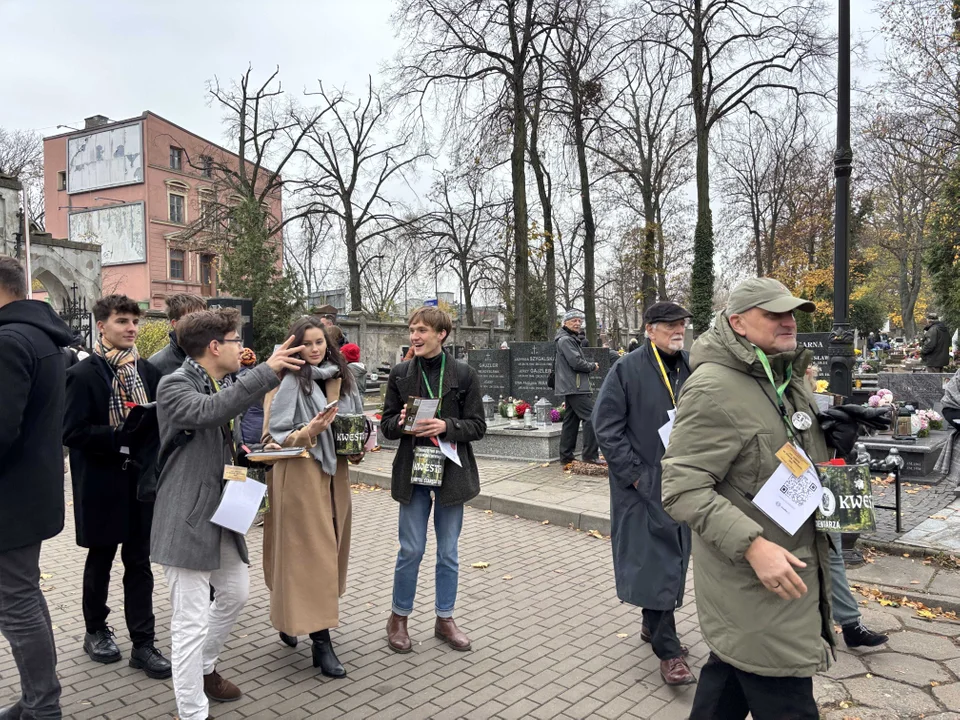 Stary Cmentarz w Łodzi podczas Wszystkich Świętych 2024