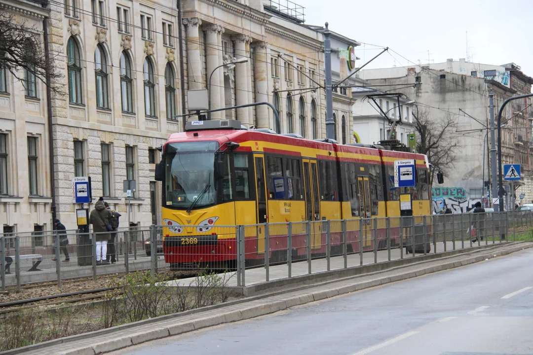 Budowa przystanku kolejowego Łódź Śródmieście - stan na 18.03.2024 r.