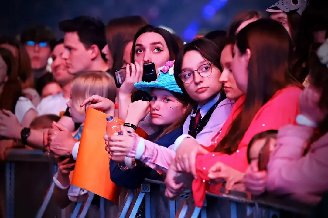 Bajkowe zdjęcia Sanah z koncertu w Łodzi