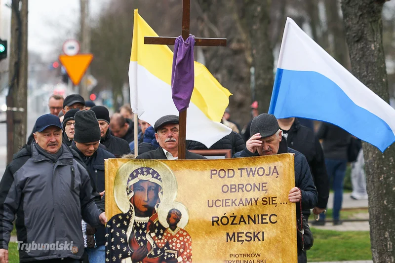 Męski Różaniec ulicami Piotrkowa