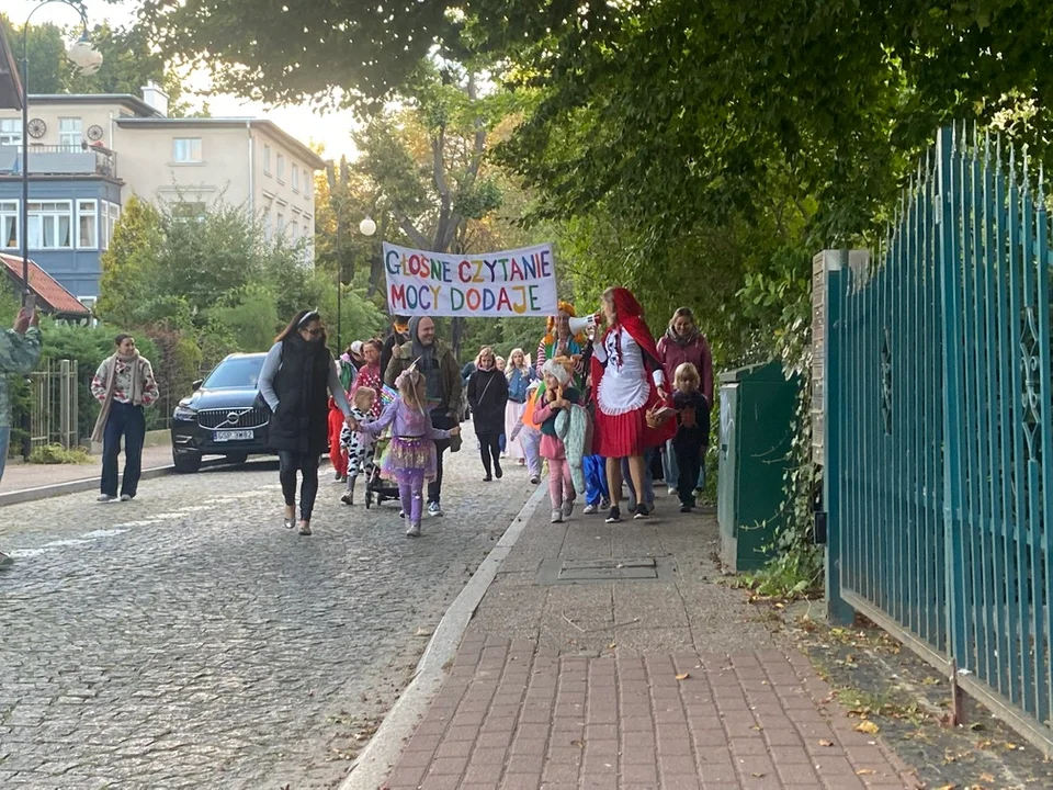 Marsz na bajki! Bajkowa parada i głośne czytanie bajek Sopot