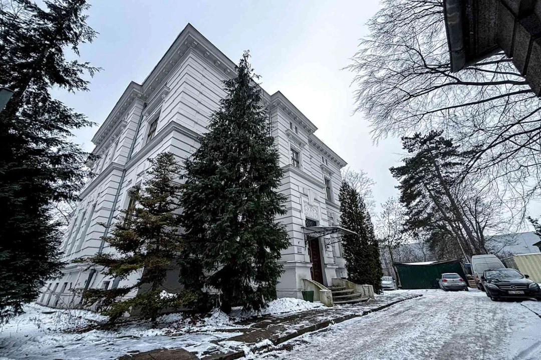 Willę fabrykanta przejmą studenci? Ważny łódzki zabytek zmieni funkcję [FOTO] - Zdjęcie główne