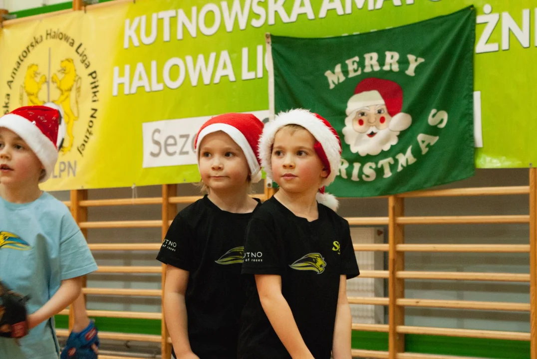 MKS Stal BiS Kutno zorganizował dla najmłodszych zawodników „Mikołajki”