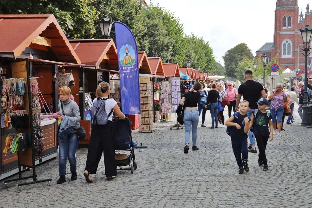 W centrum Kutna ruszył Jarmark Różany