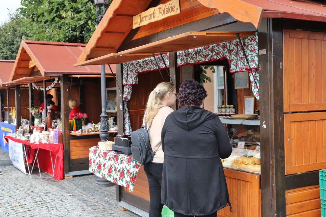 W centrum Kutna ruszył Jarmark Różany