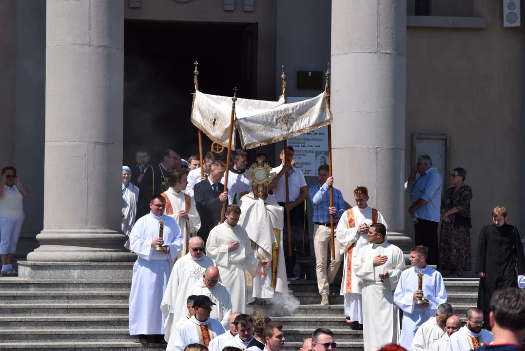 Procesje Bożego Ciała przeszły ulicami Łodzi