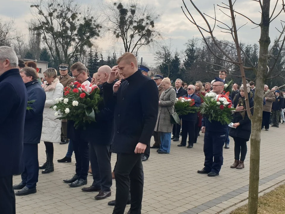 Obchody Zbrodni Zgierskiej na placu Stu straconych [zdjęcia]