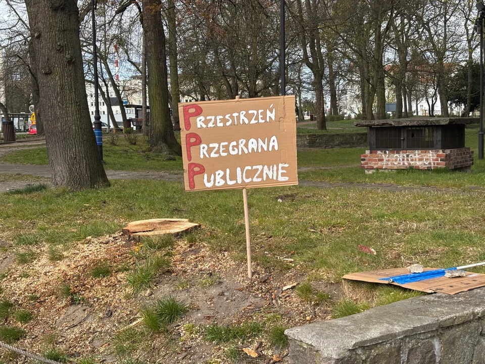 Gdańsk. Mieszkańcy protestują przeciw zabudowie Boiska Pod Wierzbami