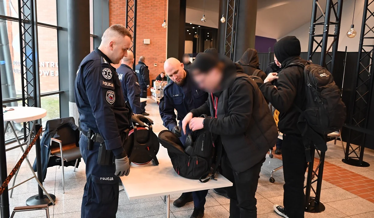 Konferencja w EC1. Policja zabezpiecza wydarzenie