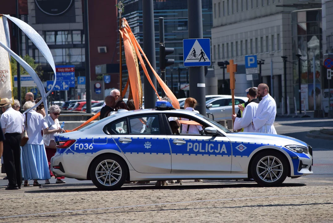 Procesje Bożego Ciała przeszły ulicami Łodzi