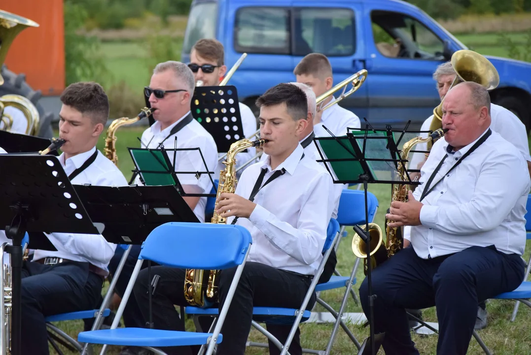 Dożynki gminy Stryków w Warszewicach