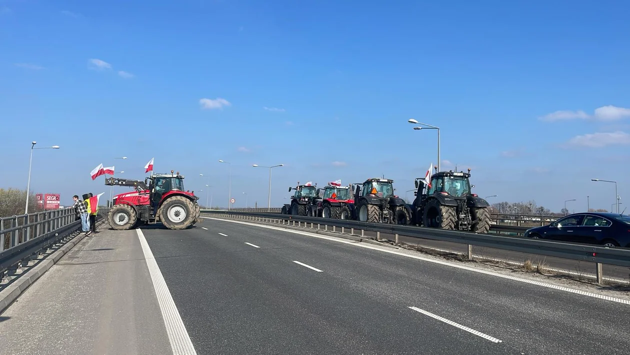 Protest rolników w Sosnowcu k. Strykowa