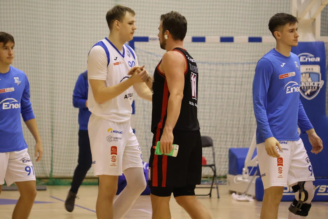 Enea Basket Poznań przegrywa na własnym parkiecie