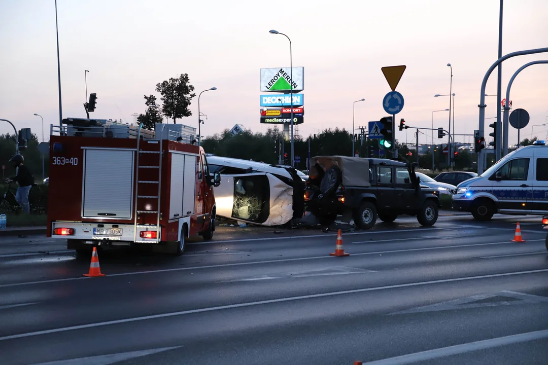 Wypadek na rondzie Wojska Polskiego. Są utrudnienia w ruchu [ZDJĘCIA] - Zdjęcie główne