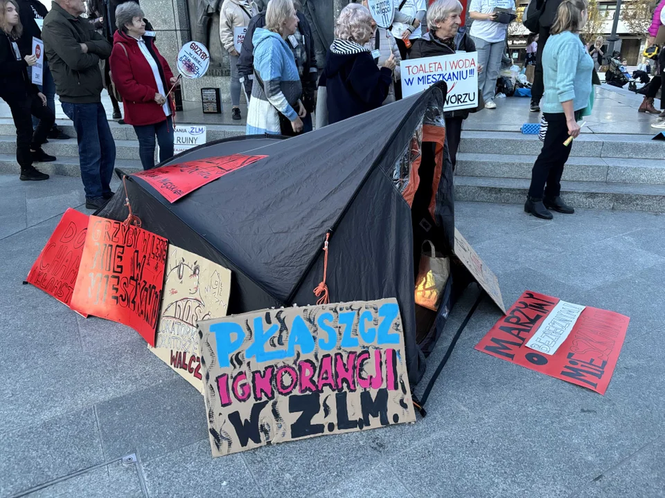 Manifestacja Łódzkiego Stowarzyszenia Lokatorów