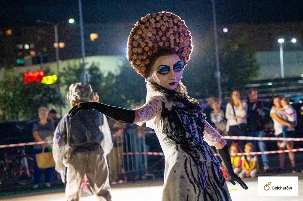 Bełchatowianie bawią na Festiwalu Sztuki Jabłka. Zobacz, co się działo i co jeszcze zaplanowano [FOTO] - Zdjęcie główne