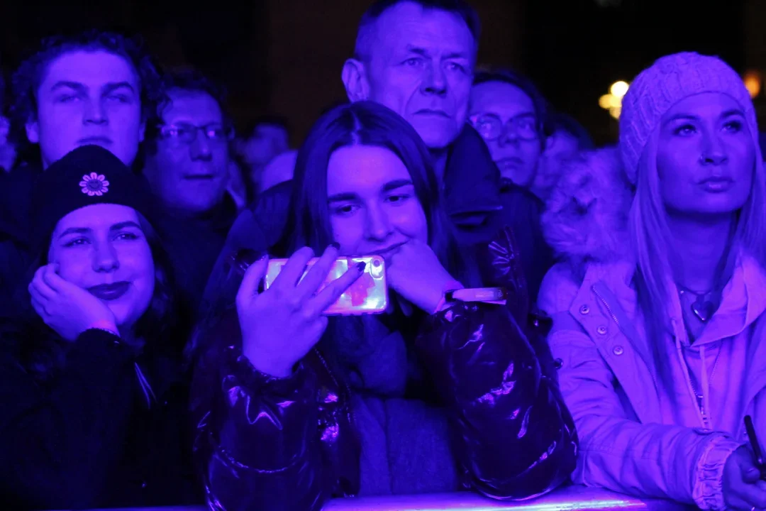 Bitamina gra „Kawalerkę”, Rosalie. nowe piosenki – Great September z nowymi nazwiskami - Zdjęcie główne