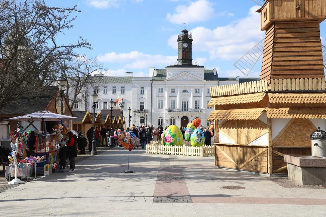 Festiwal wrócił na Stary Rynek. Są przekąski, karuzele i kolejka górska. A co z cenami? [ZDJĘCIA]