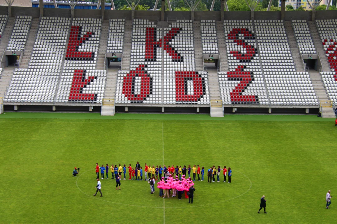 Flash mob na stadionie ŁKS Łódź im. Władysława Króla