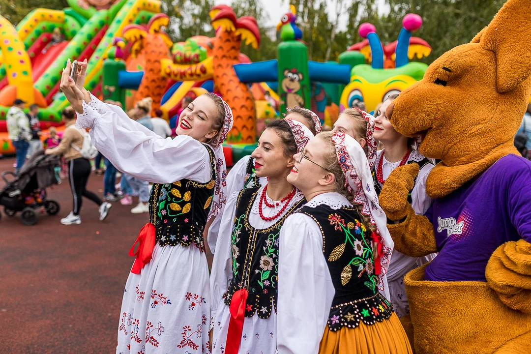 Na osiedlu Łukasiewicza pożegnali lato. Piknikiem Rodzinnym [ZDJĘCIA] - Zdjęcie główne