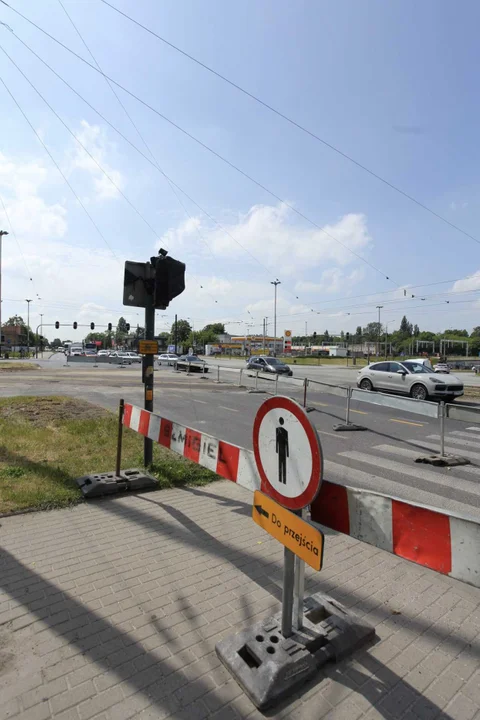 Po alei Włókniarzy zamiast tramwajem, pojedziemy autobusem zastępczym