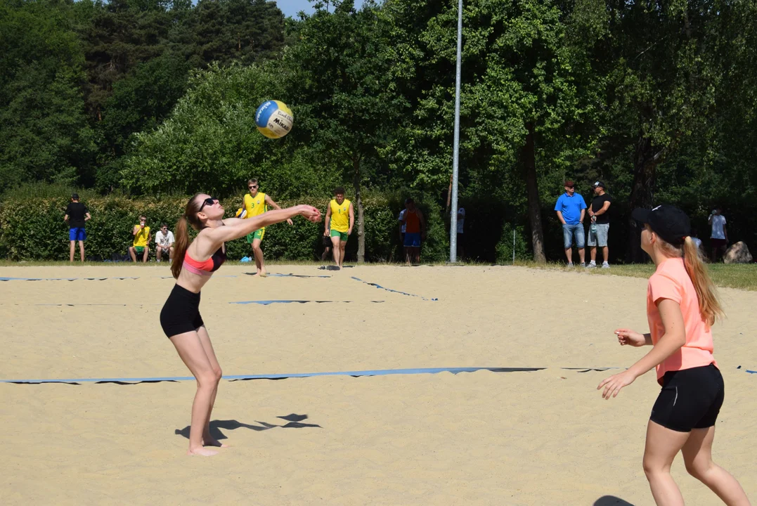 Mistrzostwa powiatu w siatkówce plażowej dziewcząt i chłopców