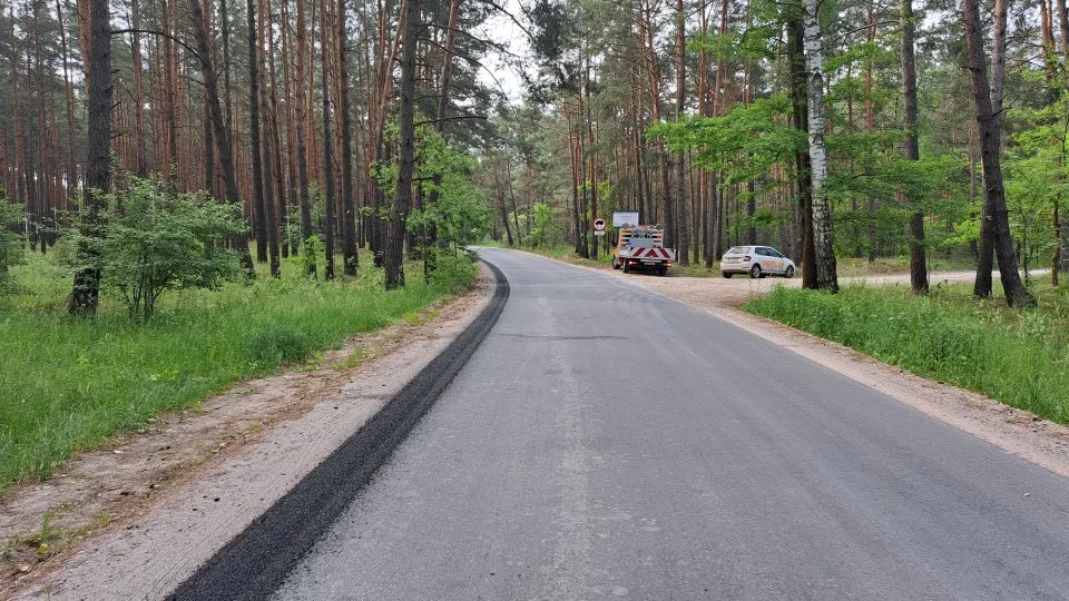 Droga pomiędzy Łęcznem a Kłudzicami