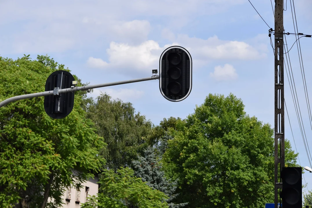 Nie działa sygnalizacja świetlna przed Szkołą Podstawową nr 6 w Zgierzu