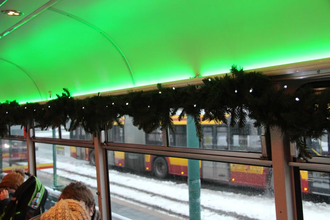 Mikołajkowy tramwaj MPK Łódź wyruszył na ulice Łodzi