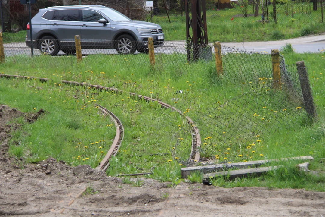 Mieszkańcy Dąbrowy czekają na powrót tramwajów MPK