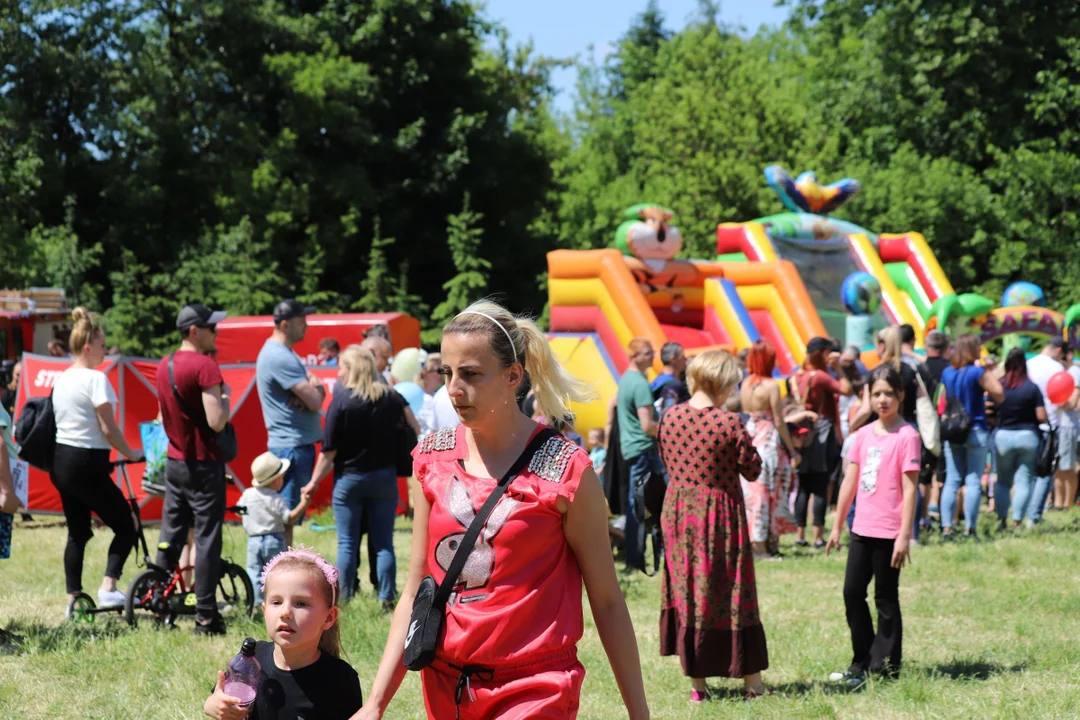 Piknik rodzinny z okazji dnia dziecka na Młynku w Łodzi