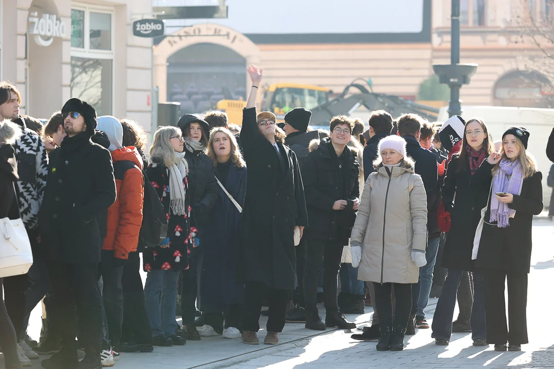 Polonez dla Łodzi. Maturzyści zatańczyli na Piotrkowskiej