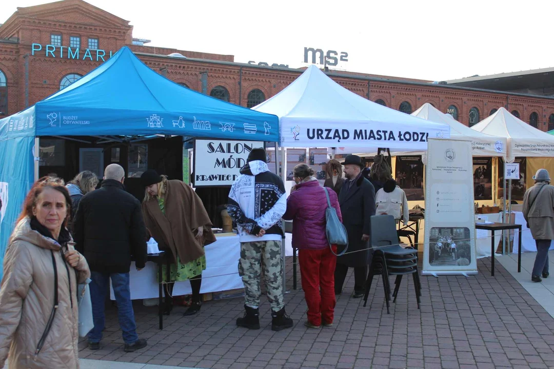 Święto Niepodległości przed Manufakturą