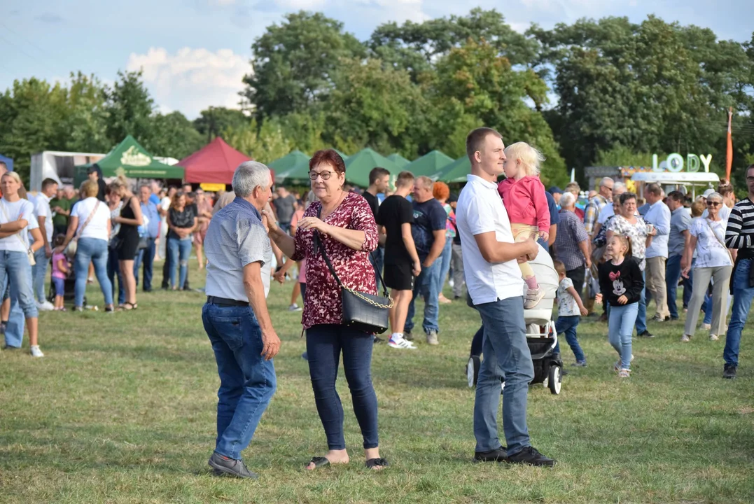 Dożynki gminy Stryków w Warszewicach