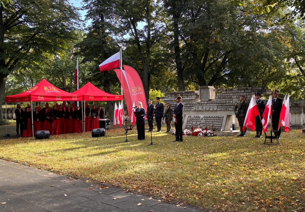 Uroczystości na Cmentarzu Ofiar Terroru Hitlerowskiego