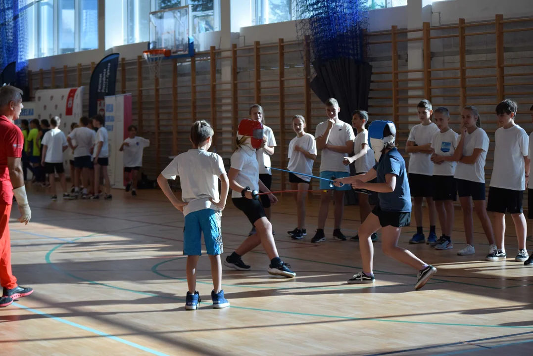 Olimpijczycy poprowadzili zajęcia WF-u