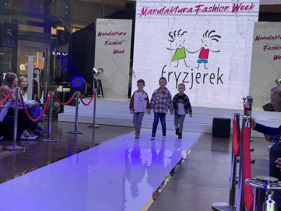 Pokaz mody dziecięcej na 17. Manufaktura Fashion Week