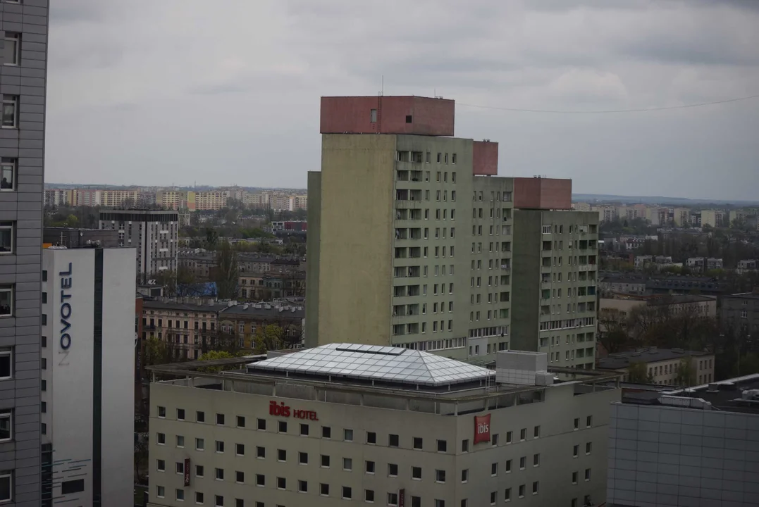 Panorama miasta widziana z wieżowca Red Tower