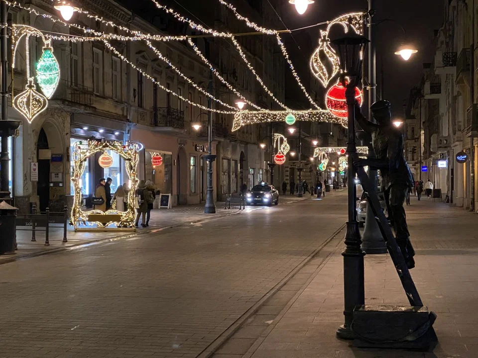 Świąteczna iluminacja na Piotrkowskiej