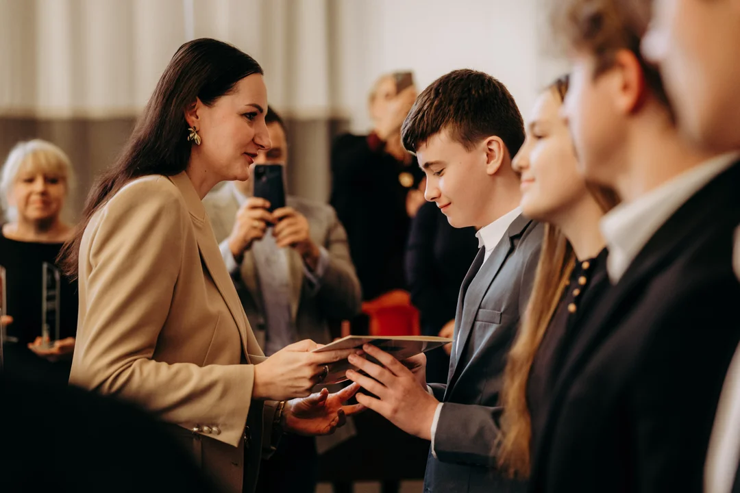 Stypendia dla łódzkich prymusów. Program Mia100 Zdolnych, 25.11.2024 r.