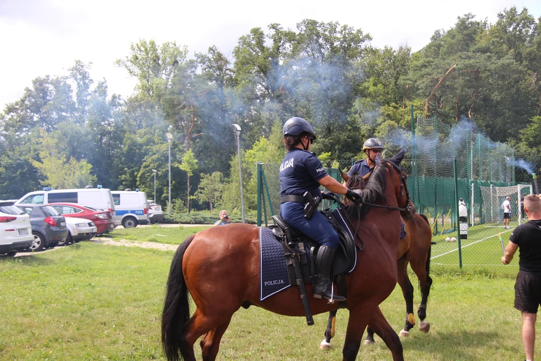 Piknik rodzinny "Bezpieczne Wakacje z Mundurem" pod Atlas Areną