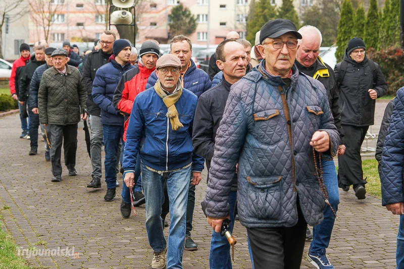 Męski Różaniec ulicami Piotrkowa