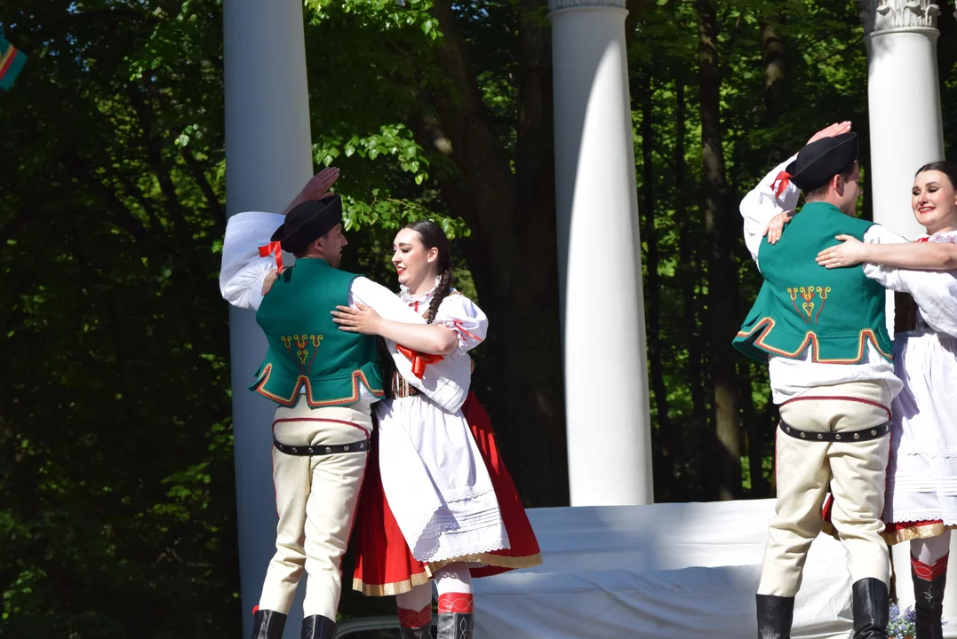 Spotkanie z folklorem w Parku Julianowskim