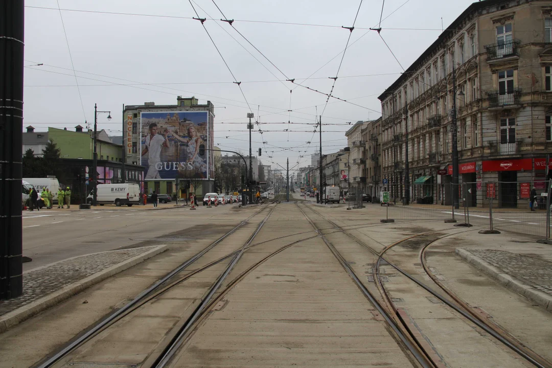 Tramwaje i autobusy MPK Łódź powróciły na Legionów