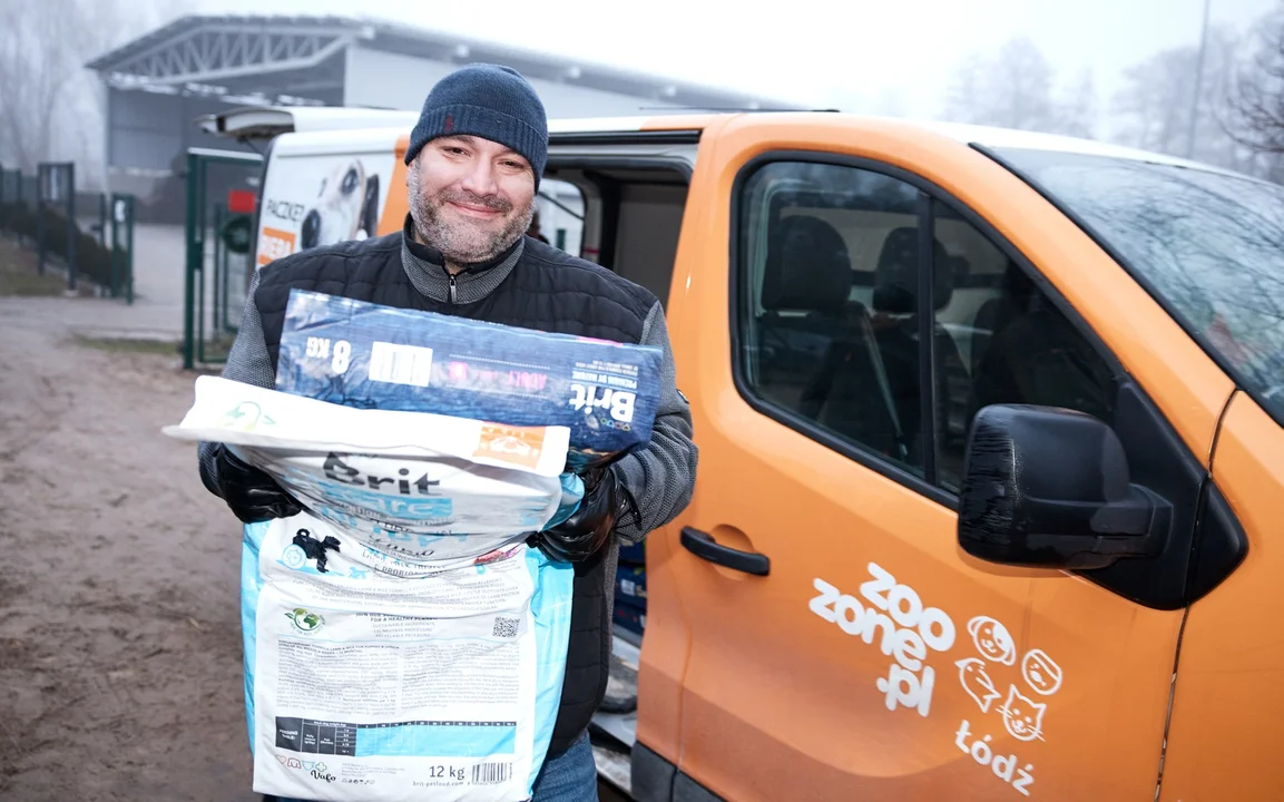 Trzy tony prezentów dla schronisk w Łódzkiem, 27.12.2024 r.