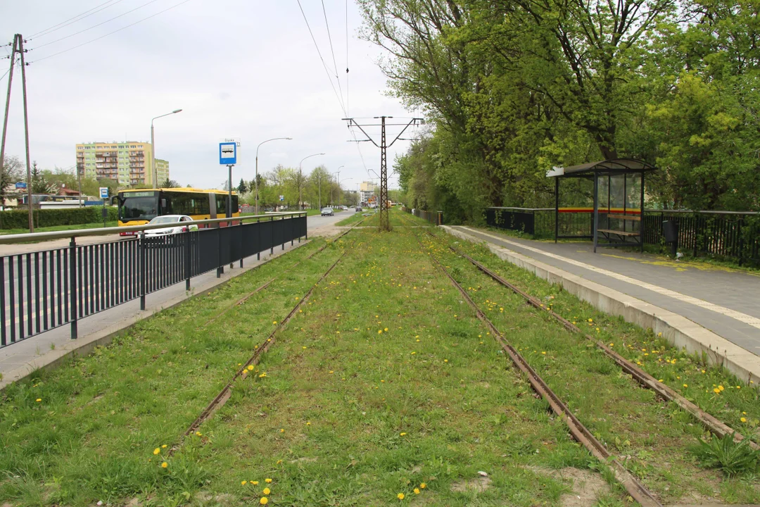 Mieszkańcy Dąbrowy czekają na powrót tramwajów MPK