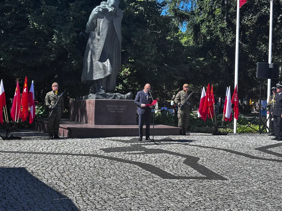 Uroczystości z okazji Święta Wojska Polskiego i 106. rocznicy Bitwy Warszawskiej.