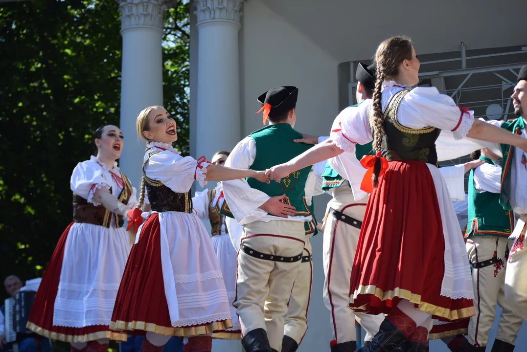 Spotkanie z folklorem w Parku Julianowskim